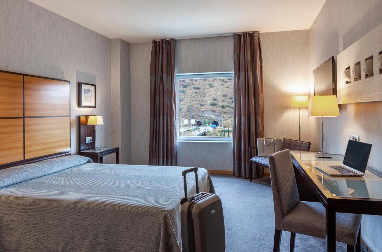 Hotel Macia Real De La Alhambra Гранада Экстерьер фото
